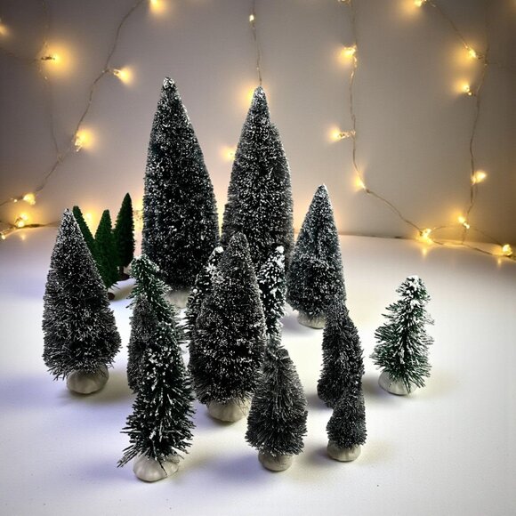Christmas Village 17-Piece Trees Set - Picture 1 of 4